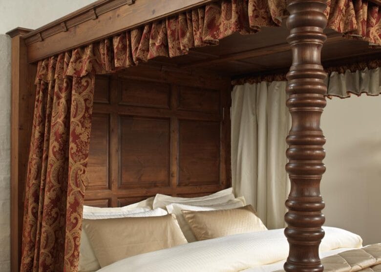 The Traditional Balmoral Four Poster Bed Handmade in the UK