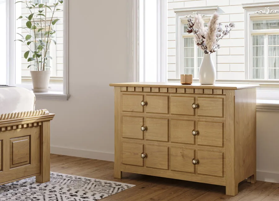 Small Solid Oak Chest of Drawers