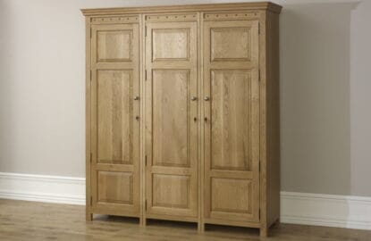 Luxury Solid Oak 3 Door Wardrobe